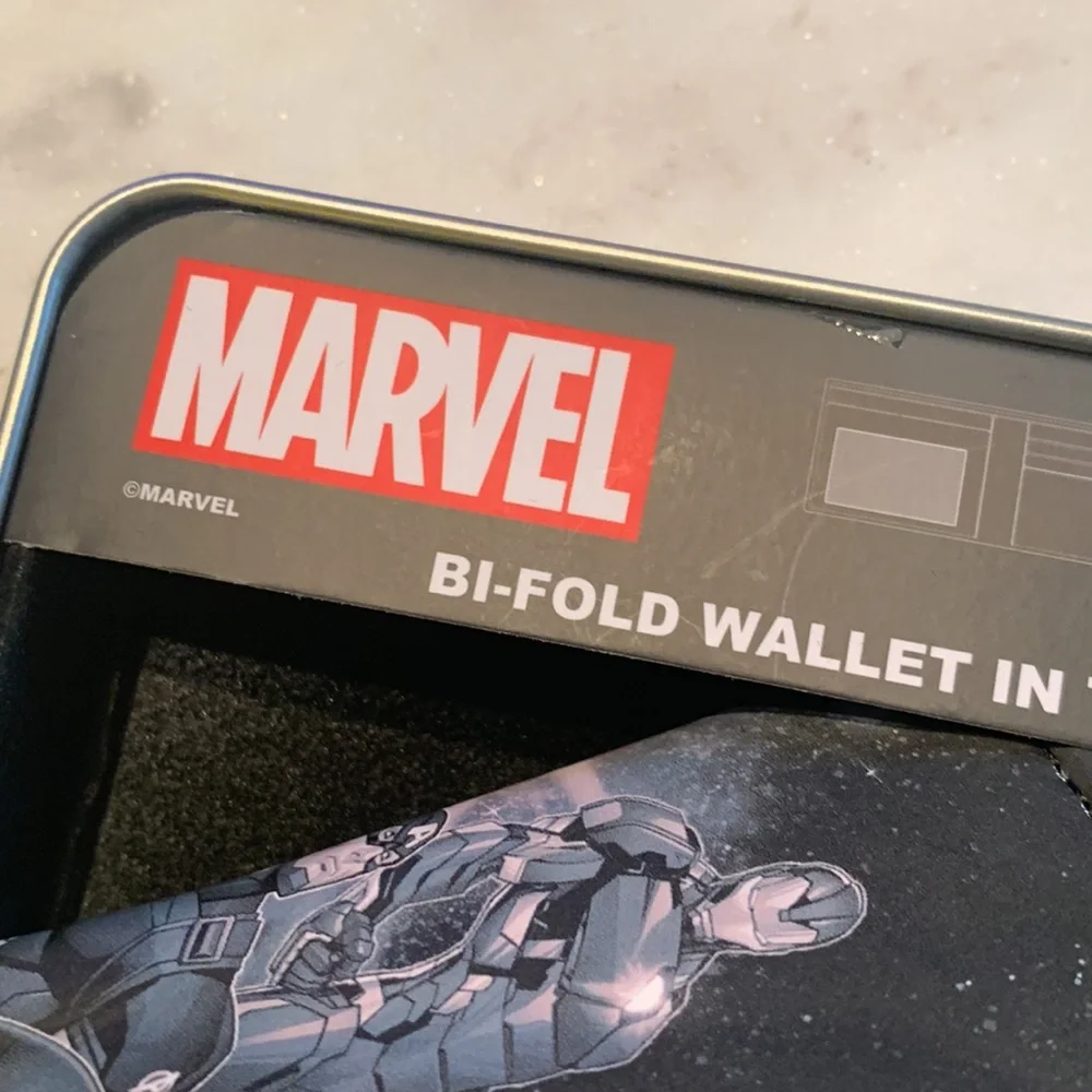 Concept One Marvel Avengers Bifold Wallet in Decorative Tin Case
